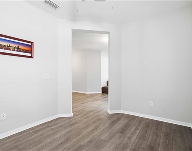 5918 Fiore Drive - Photo Thumbnail 25