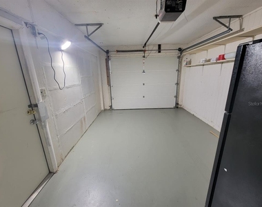 22329 Niagara Avenue - Photo Thumbnail 22