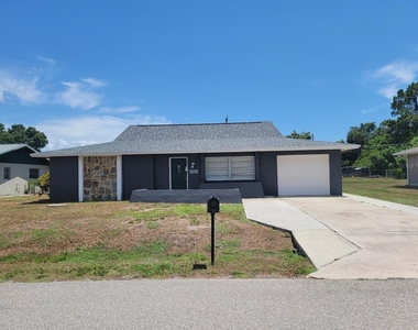 22329 Niagara Avenue - Photo Thumbnail 24