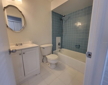 22329 Niagara Avenue - Photo Thumbnail 18