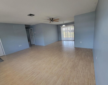 22329 Niagara Avenue - Photo Thumbnail 10