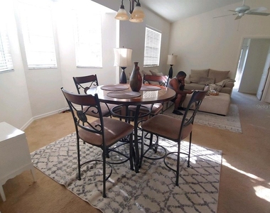 412 W 28th Street - Photo Thumbnail 6