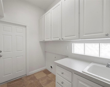 5779 Wilena Place - Photo Thumbnail 10