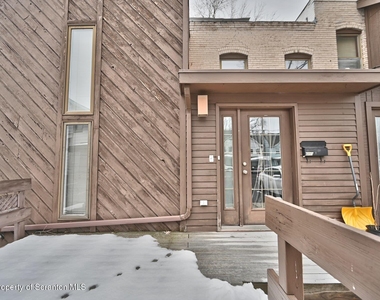 1409 Penn Avenue - Photo Thumbnail 5