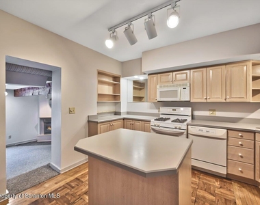 1409 Penn Avenue - Photo Thumbnail 10