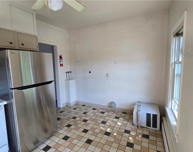 628 Linden Street - Photo Thumbnail 4