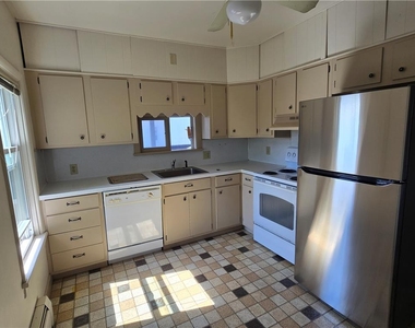 628 Linden Street - Photo Thumbnail 3