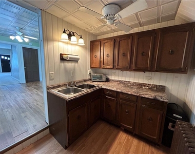 131 E Union Boulevard - Photo Thumbnail 6