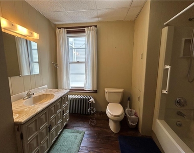 131 E Union Boulevard - Photo Thumbnail 12