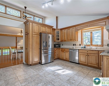 3705 Vale View Drive - Photo Thumbnail 17