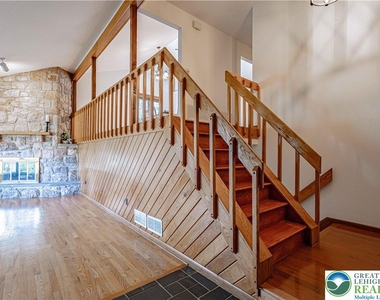 3705 Vale View Drive - Photo Thumbnail 7