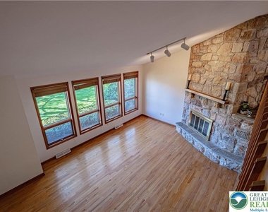 3705 Vale View Drive - Photo Thumbnail 11