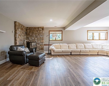 3705 Vale View Drive - Photo Thumbnail 28