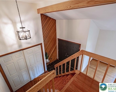 3705 Vale View Drive - Photo Thumbnail 8