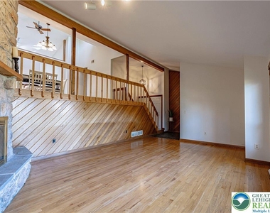3705 Vale View Drive - Photo Thumbnail 10