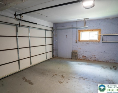 128 E Spruce Street - Photo Thumbnail 13