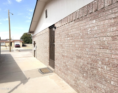 9321 Sorbonne Drive - Photo Thumbnail 32