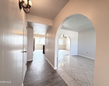 9321 Sorbonne Drive - Photo Thumbnail 3