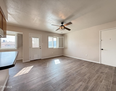 9321 Sorbonne Drive - Photo Thumbnail 7