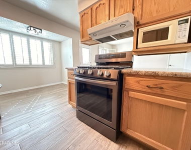 9321 Sorbonne Drive - Photo Thumbnail 14