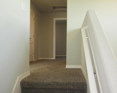 12253 Desert Cliff Court - Photo Thumbnail 25