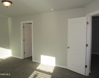 12253 Desert Cliff Court - Photo Thumbnail 44