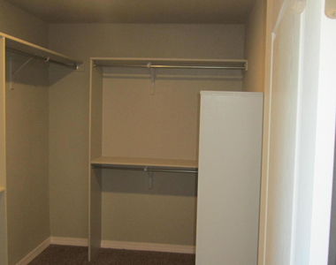 12253 Desert Cliff Court - Photo Thumbnail 54
