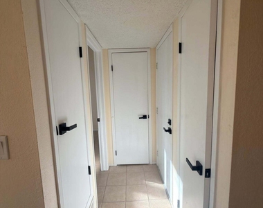 2121 Lake Omega Street - Photo Thumbnail 10