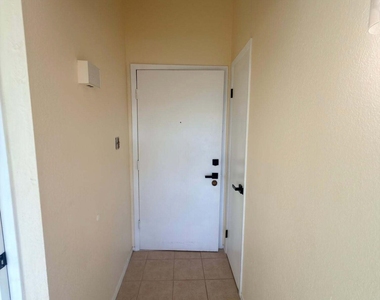 2121 Lake Omega Street - Photo Thumbnail 3