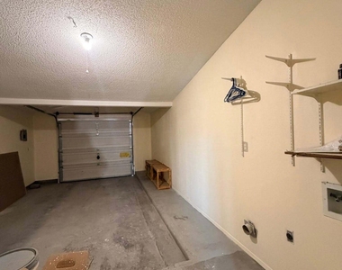 2121 Lake Omega Street - Photo Thumbnail 18