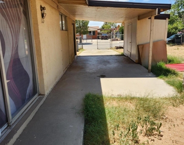 10331 Blythe Drive - Photo Thumbnail 2