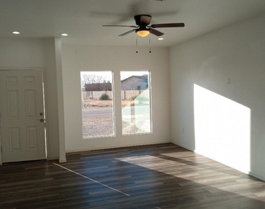 718 Cobre Street - Photo Thumbnail 1