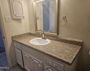 6832 Escondido Drive - Photo Thumbnail 11