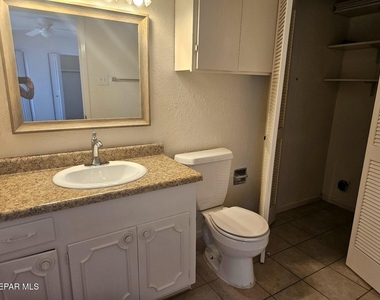 6832 Escondido Drive - Photo Thumbnail 14