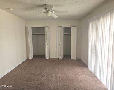 6832 Escondido Drive - Photo Thumbnail 10