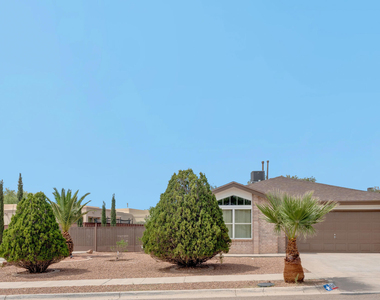 6541 Dakota Ridge Drive - Photo Thumbnail 2