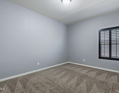 2120 Honour Point Place - Photo Thumbnail 18