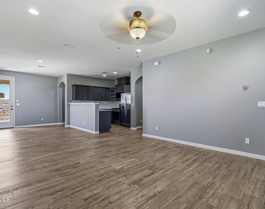 2120 Honour Point Place - Photo Thumbnail 4