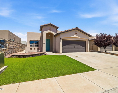 2120 Honour Point Place - Photo Thumbnail 2