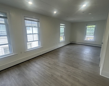 88 River Street - Photo Thumbnail 5