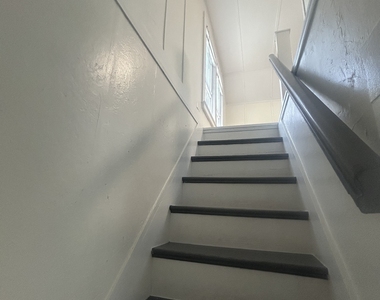 88 River Street - Photo Thumbnail 6