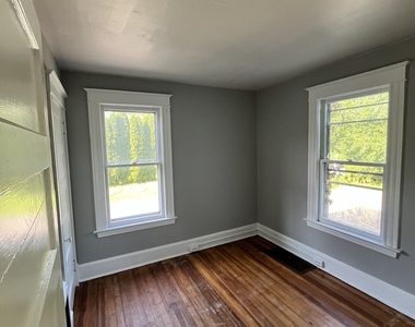 245 Bristol Street - Photo Thumbnail 6