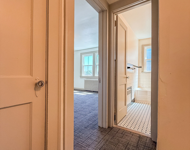 14 Pease Avenue - Photo Thumbnail 10