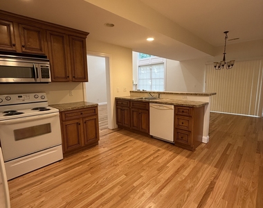 30 Delaware Avenue - Photo Thumbnail 4