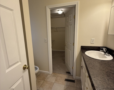30 Delaware Avenue - Photo Thumbnail 7