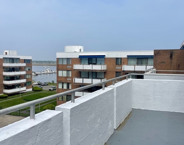50 Birdseye Street - Photo Thumbnail 14