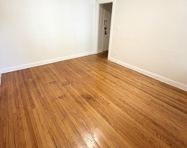 28 Whitney Street - Photo Thumbnail 2