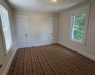 9 Pierpont Street - Photo Thumbnail 10