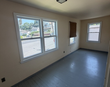 9 Pierpont Street - Photo Thumbnail 13