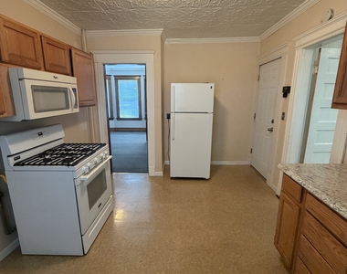 9 Pierpont Street - Photo Thumbnail 1
